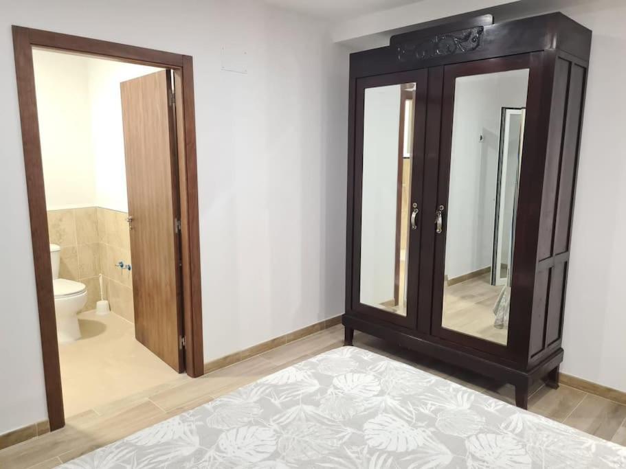 Апартаменти Apartamento Centrico Понтеведра Екстер'єр фото