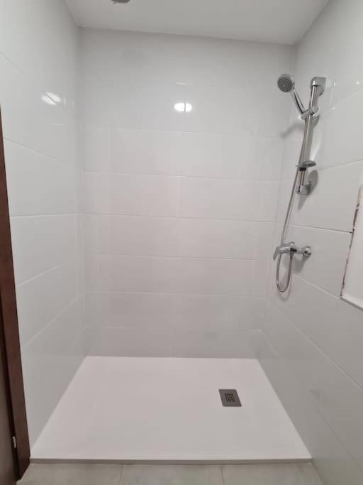 Апартаменти Apartamento Centrico Понтеведра Екстер'єр фото